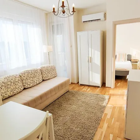 Filinhome Papa 6 Novi Sad Exterior photo
