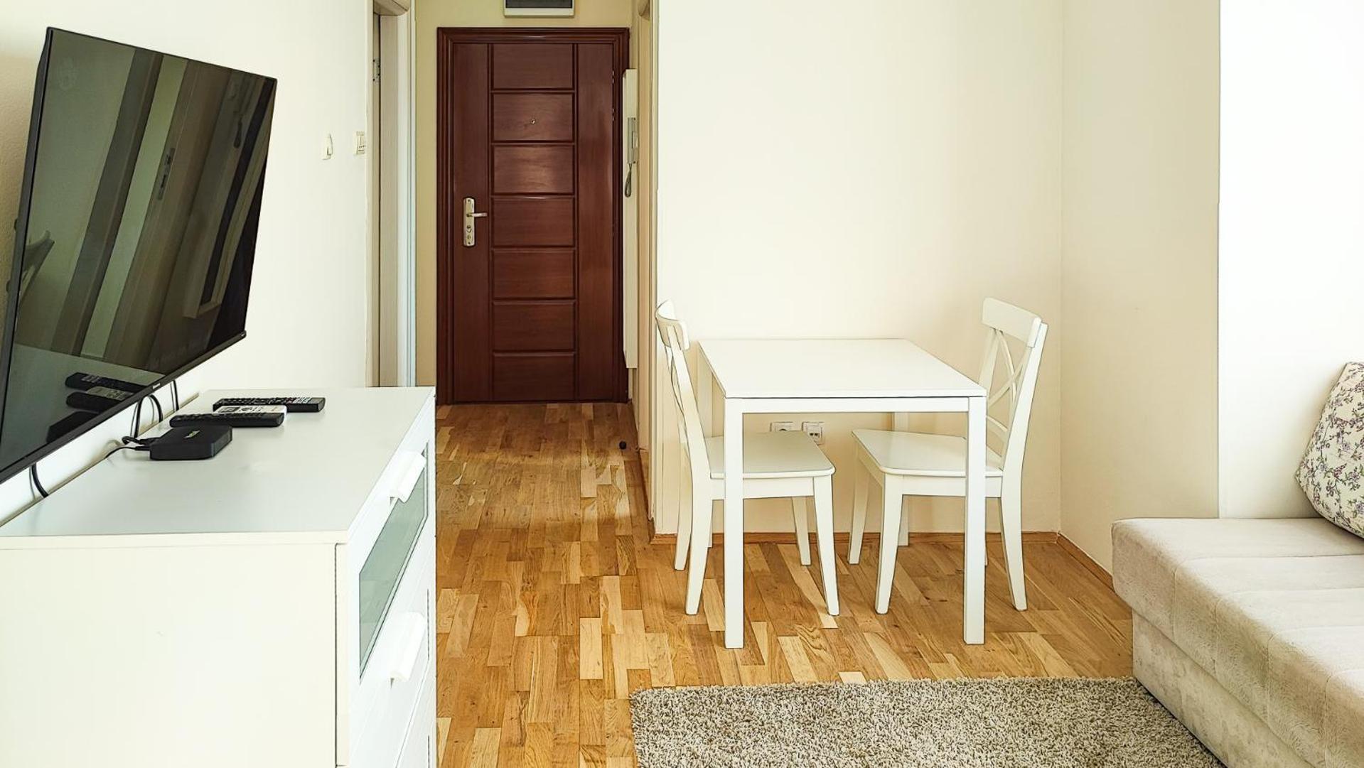 Filinhome Papa 6 * Novi Sad